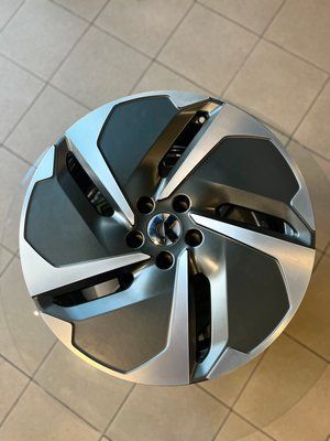 Диски Nissan R20 5x120 ET43 DIA62.5 8.5j &ndash; Новинка 2025 | ECOSHINY 3113F фото